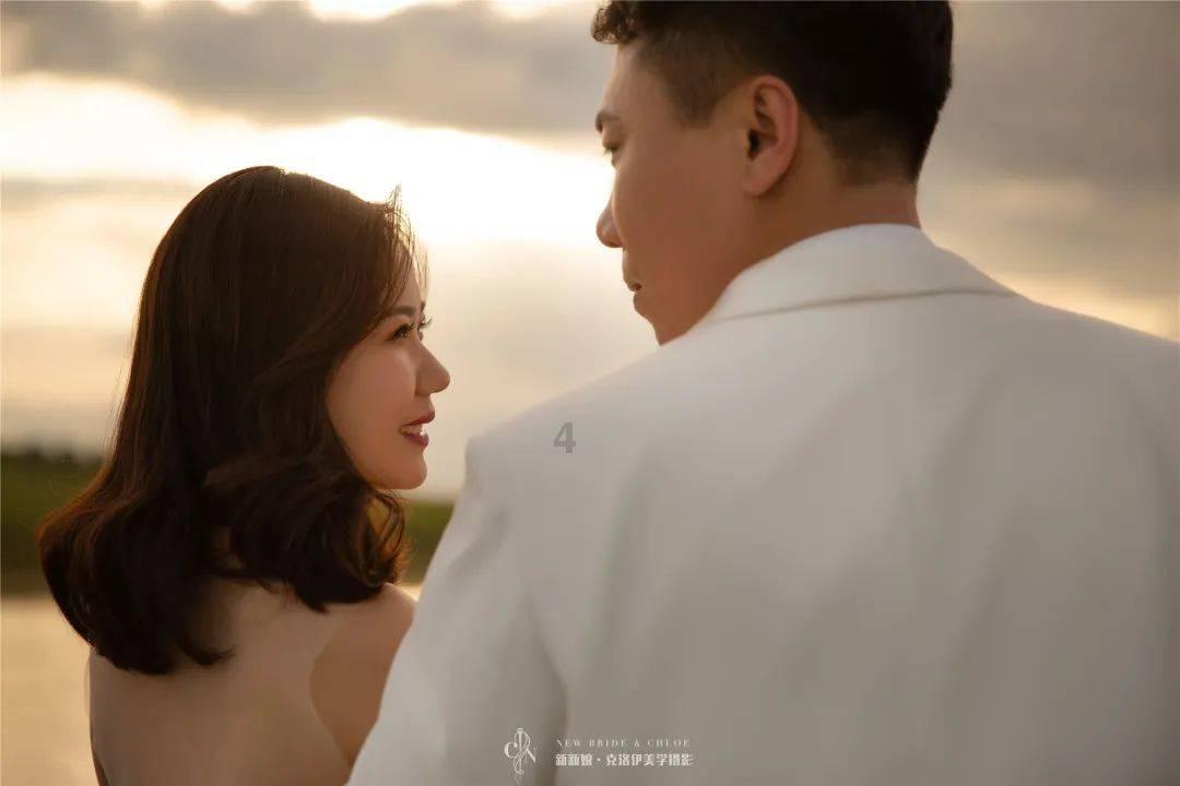 怎样看待中老年人“伴而不婚”？游戏画面